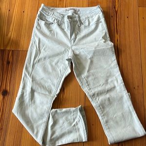 Like new size 6 Athleta jeans
